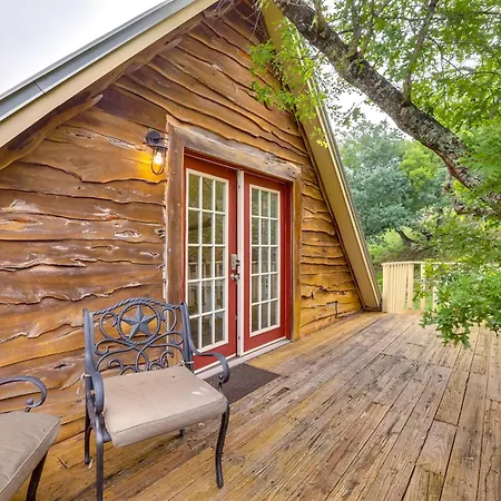 Chic Tree House Studio About 24 Mi To Bandera!